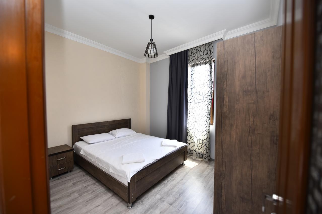 Hotel Phaliashvili Batumi Exterior foto